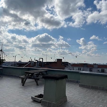 Ganbaru Tours - Flats In Galata Lägenhet Istanbul Exteriör bild