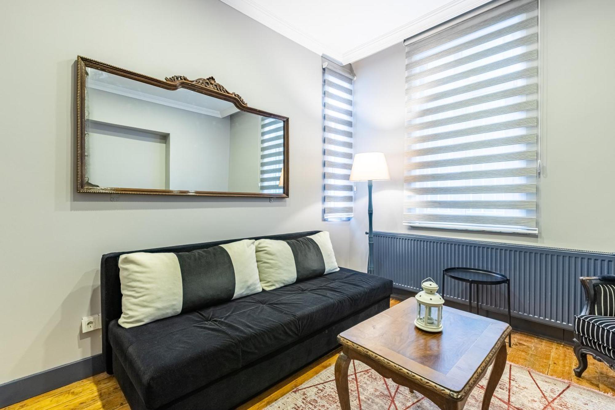 Ganbaru Tours - Flats In Galata Lägenhet Istanbul Exteriör bild
