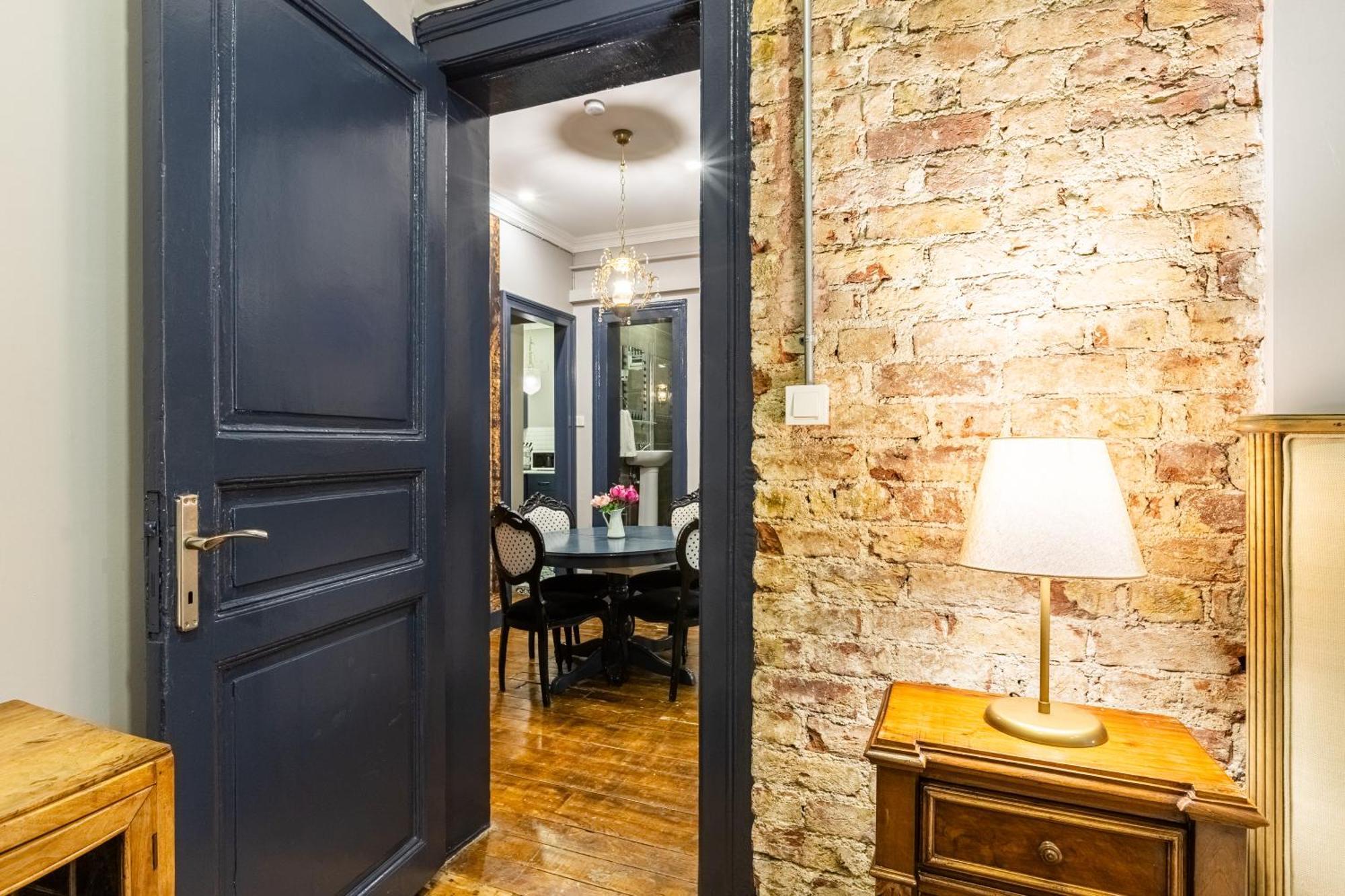 Ganbaru Tours - Flats In Galata Lägenhet Istanbul Exteriör bild