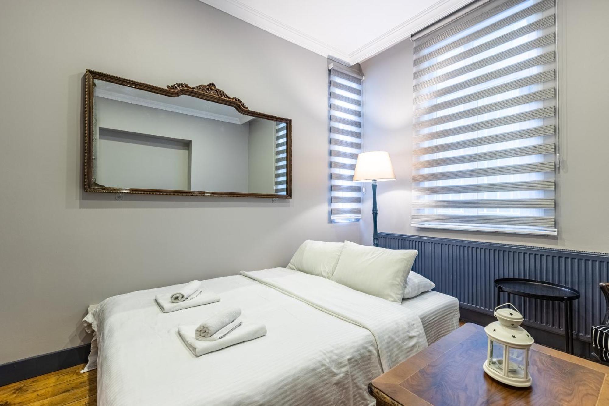 Ganbaru Tours - Flats In Galata Lägenhet Istanbul Exteriör bild