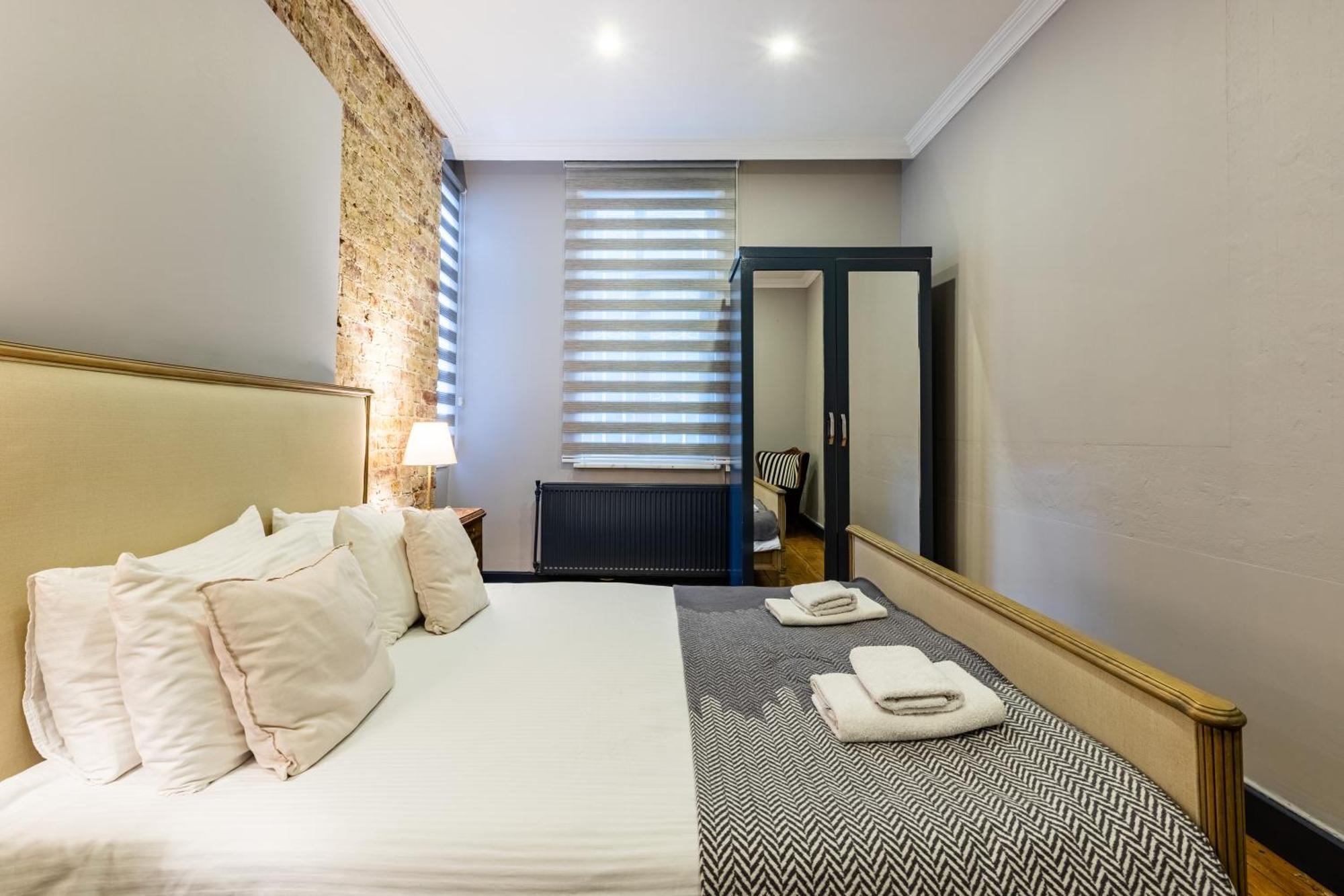 Ganbaru Tours - Flats In Galata Lägenhet Istanbul Exteriör bild